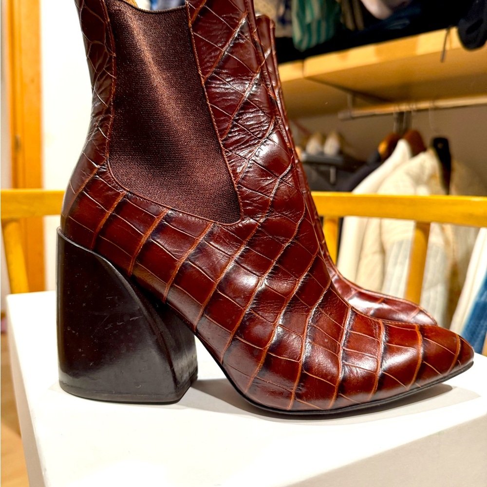 Chloe “Wave” Brown Croc-Patterned Heeled Boots